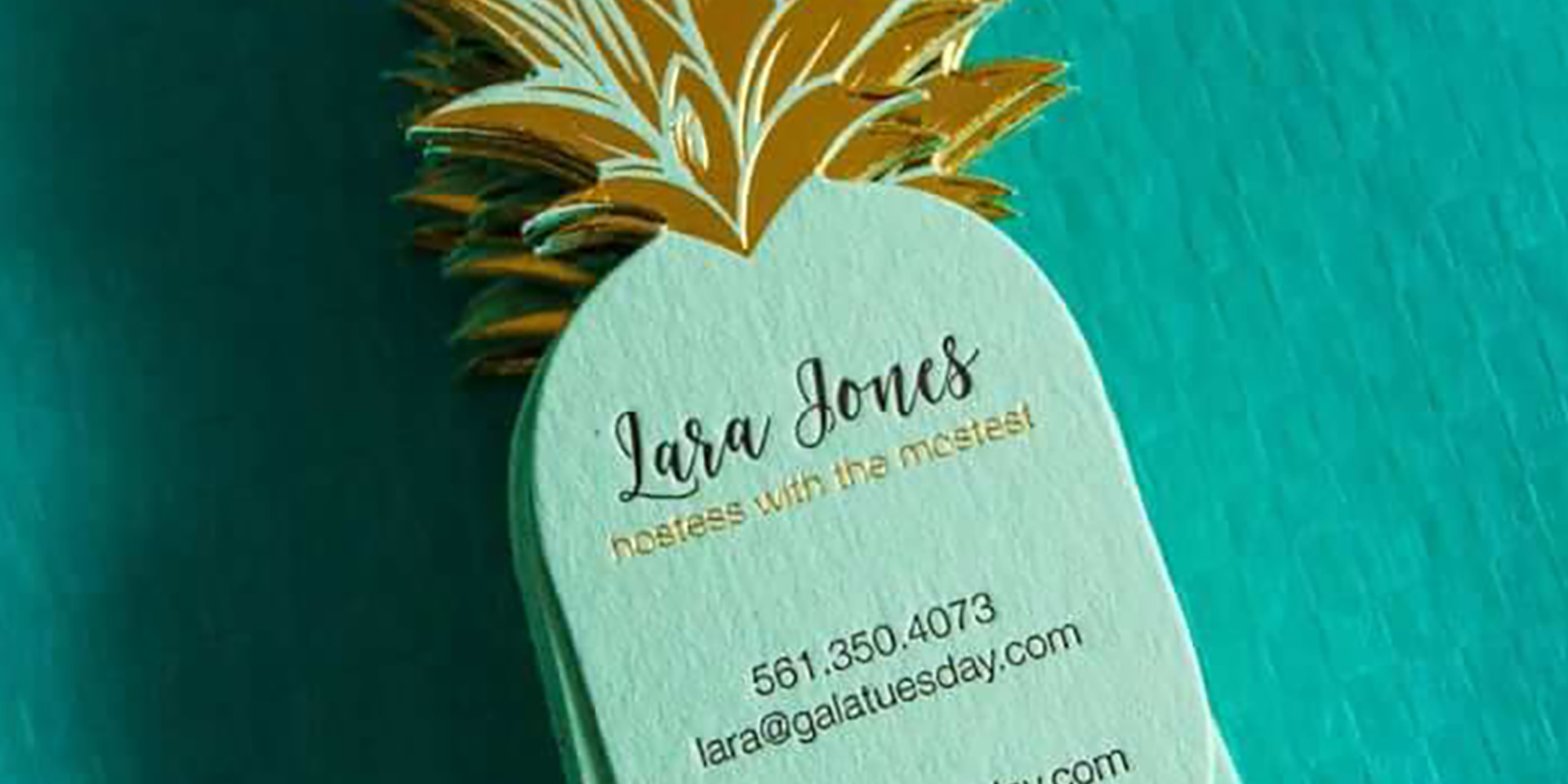 30 Creative Business Card Ideas to Help Win Clients